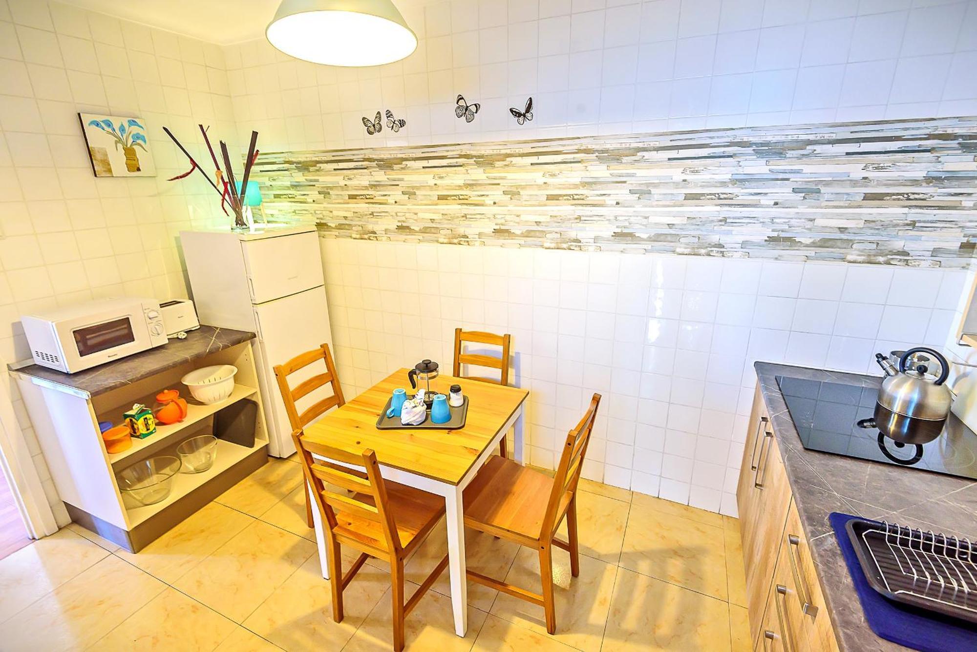 Plaza De Toros 3-Bedroom Apartment With Balcony إل بويرتو دي سانتا ماريا المظهر الخارجي الصورة